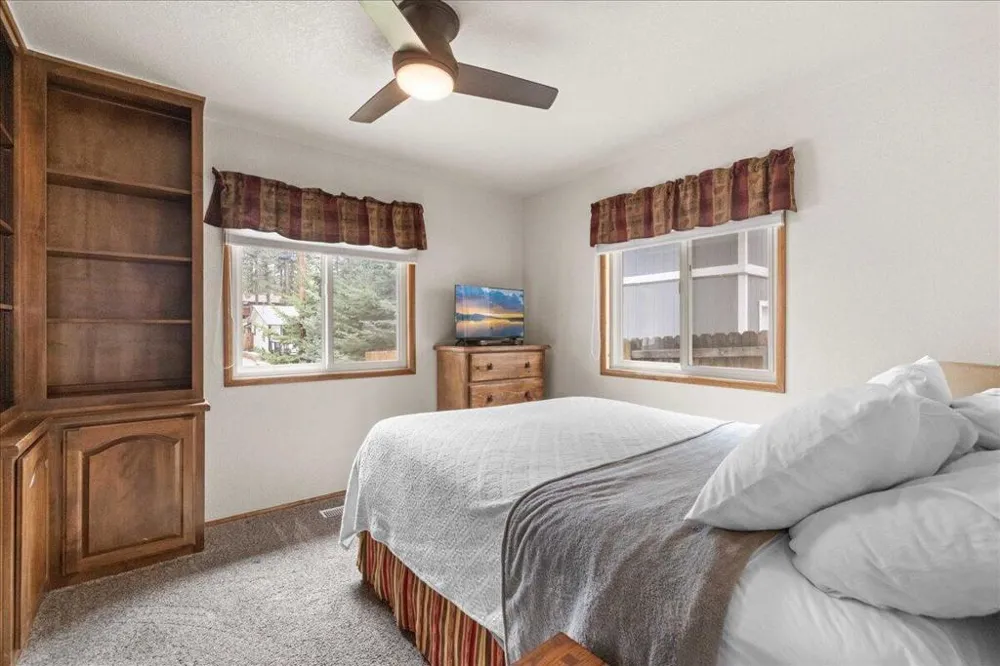 1217 Redwood Drive Big Bear, CA 92315