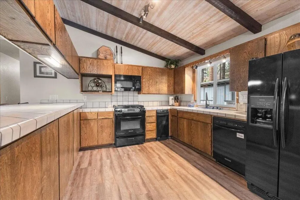 1217 Redwood Drive Big Bear, CA 92315