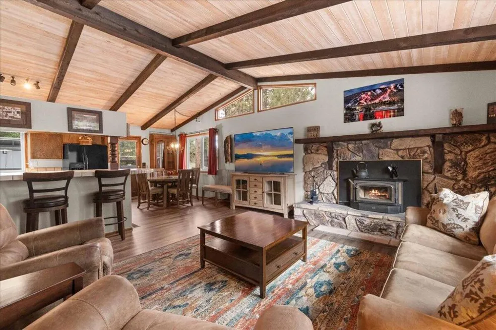 1217 Redwood Drive Big Bear, CA 92315