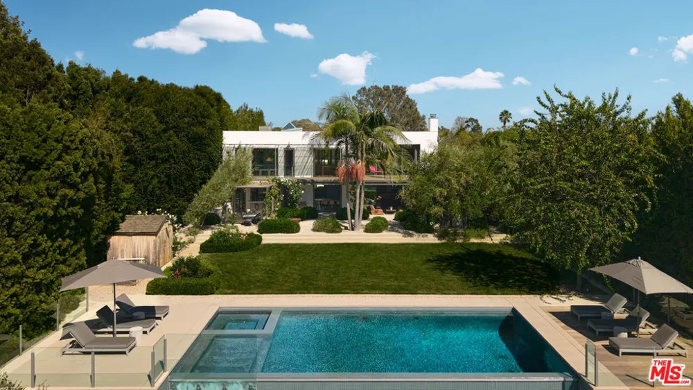 621 Bonhill Road Los Angeles, CA 90049