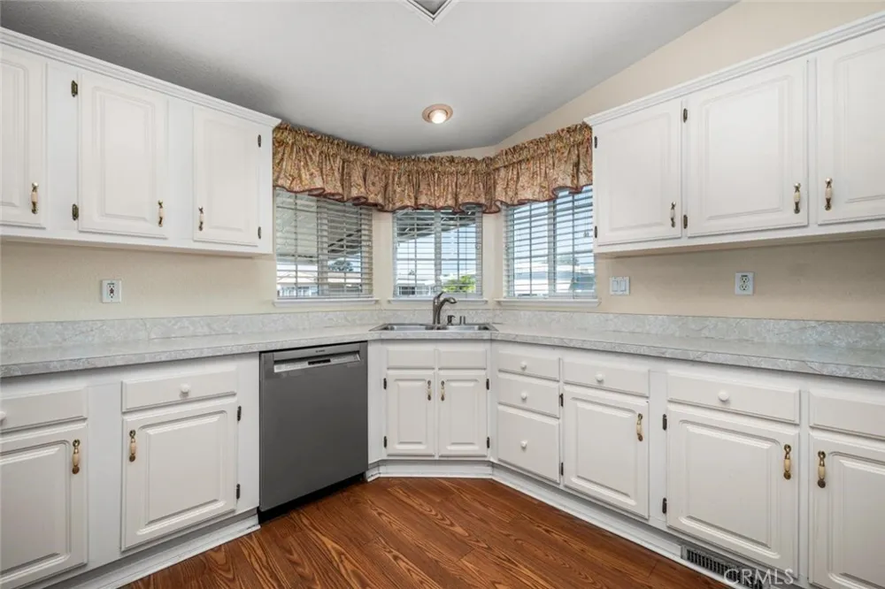16222 Monterey Ln. #214 Huntington Beach, CA 92649