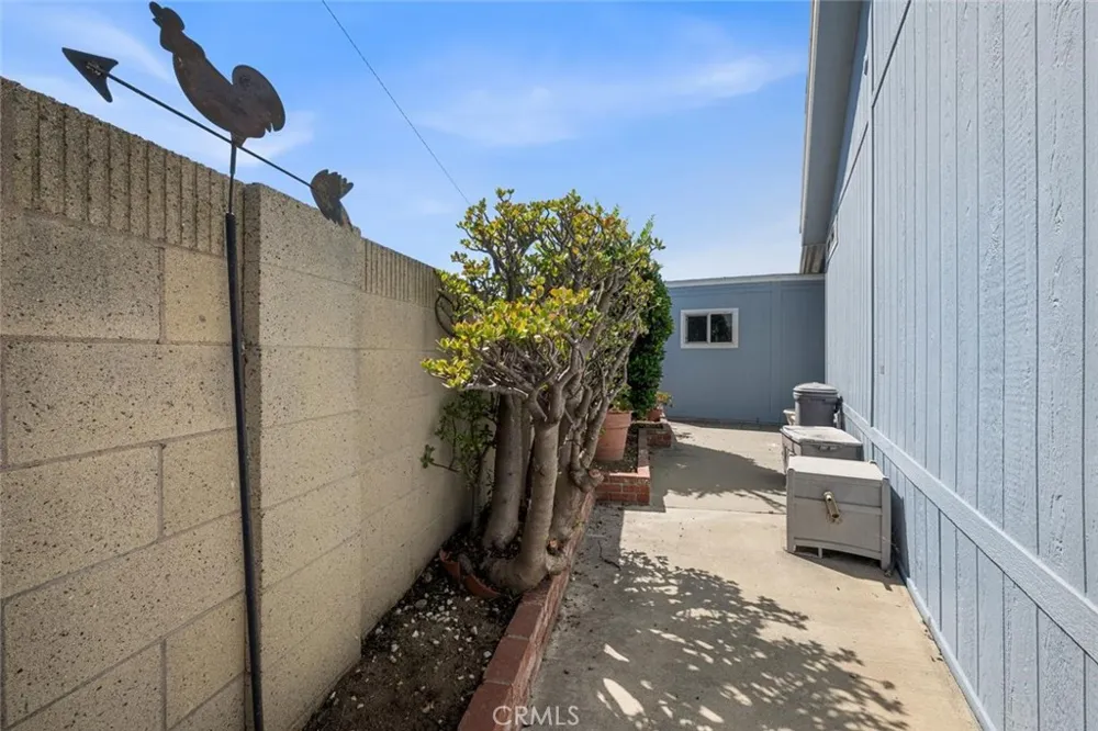 16222 Monterey Ln. #214 Huntington Beach, CA 92649
