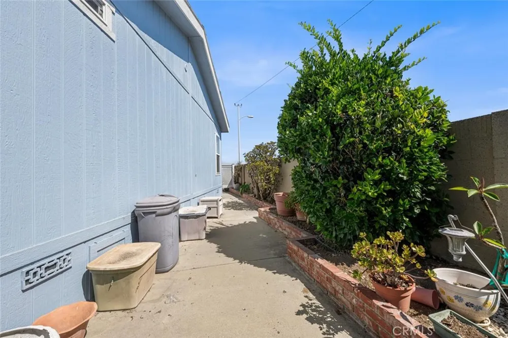 16222 Monterey Ln. #214 Huntington Beach, CA 92649