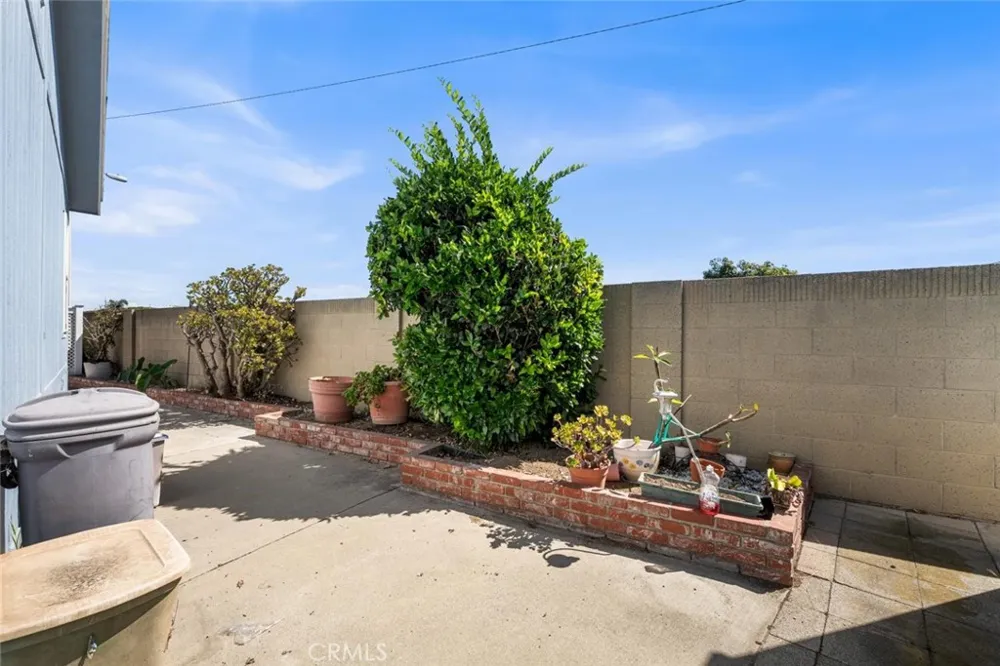 16222 Monterey Ln. #214 Huntington Beach, CA 92649