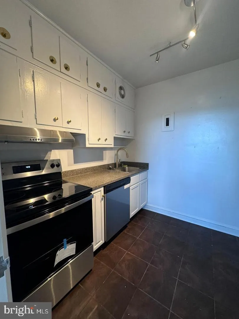 3601 GREENWAY #708 Baltimore, MD 21218