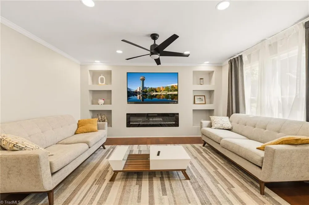 505 Meadowood Street Greensboro, NC 27409