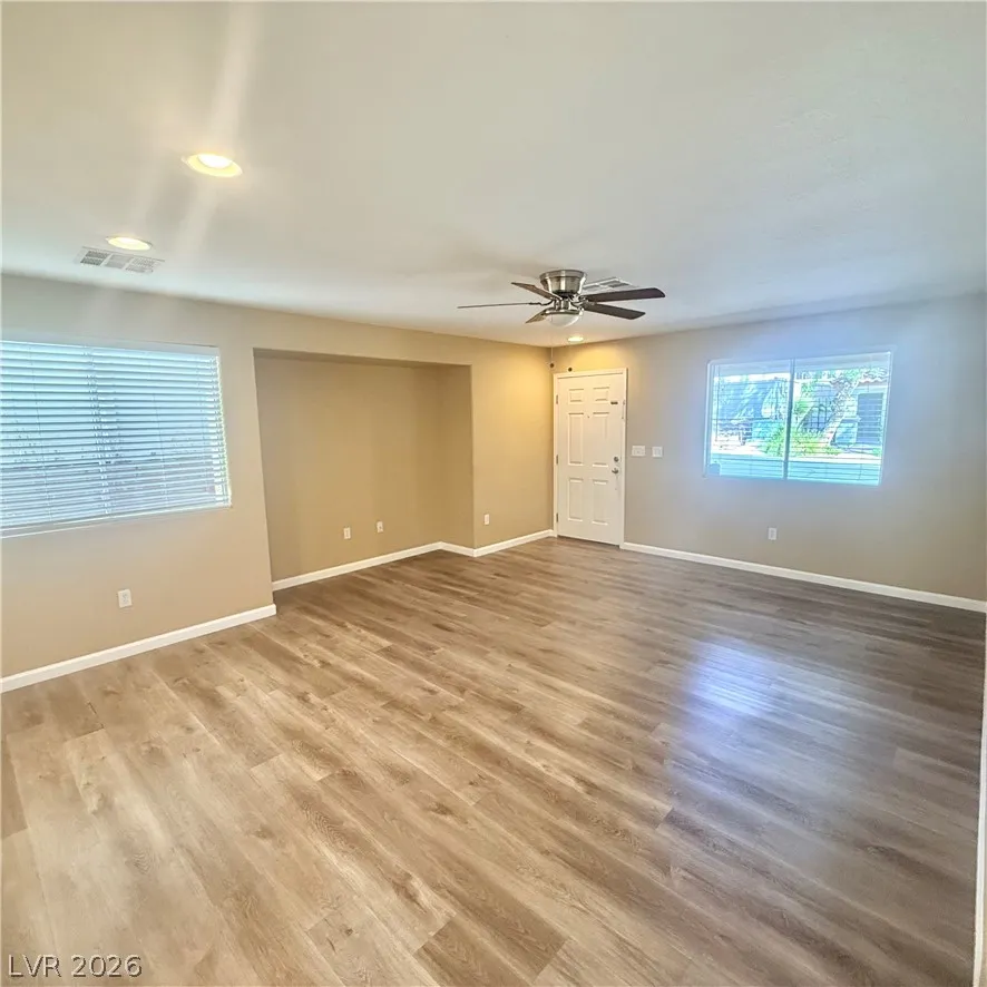 10437 Concetta Avenue Las Vegas, NV 89129