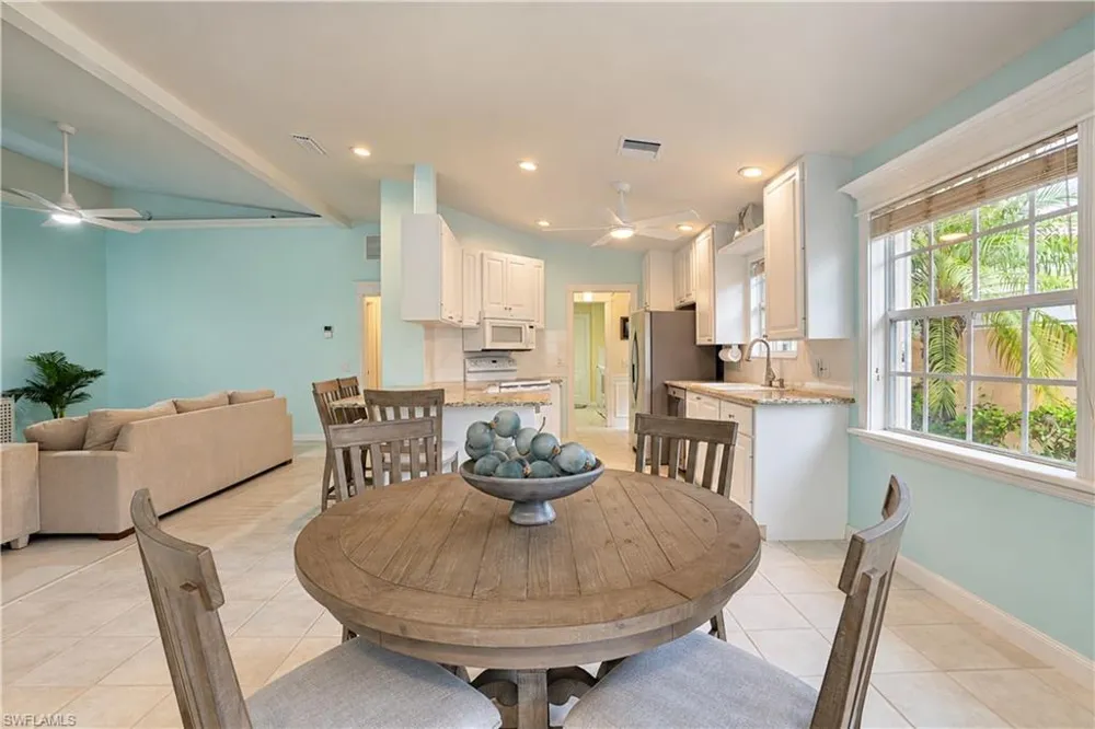 5434 Guadeloupe Way Naples, FL 34119
