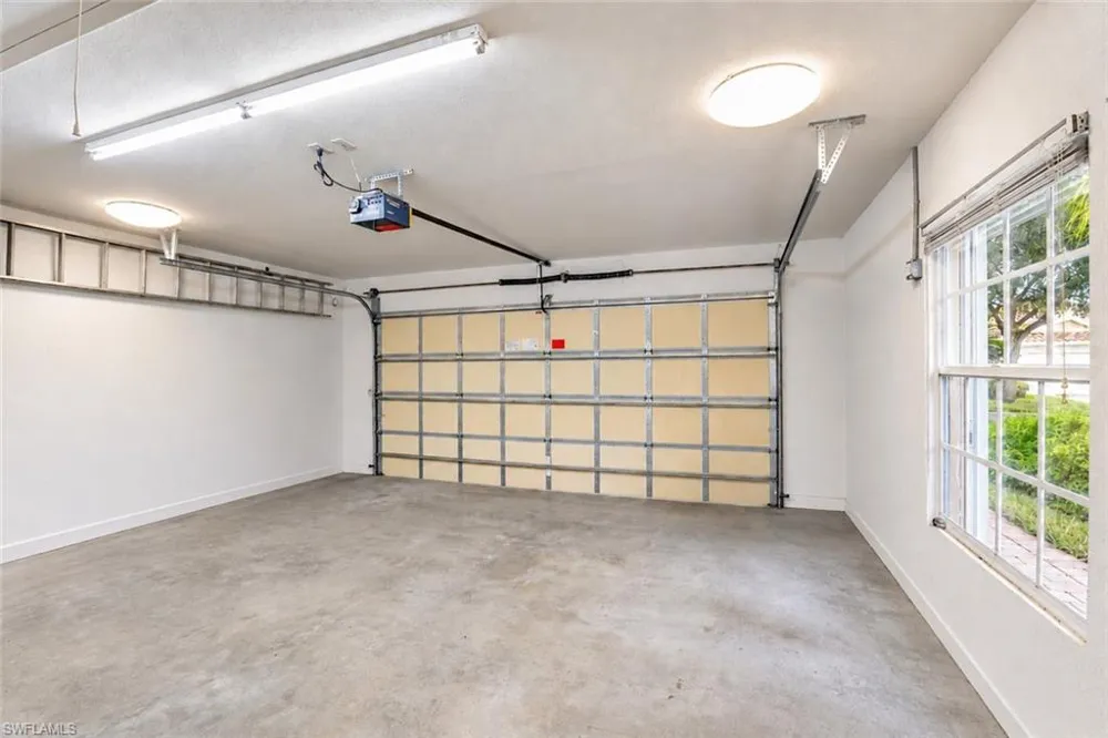 5434 Guadeloupe Way Naples, FL 34119