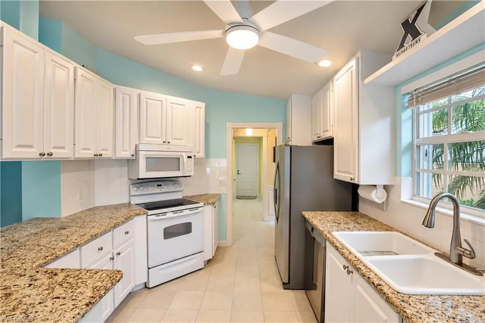 5434 Guadeloupe Way Naples, FL 34119