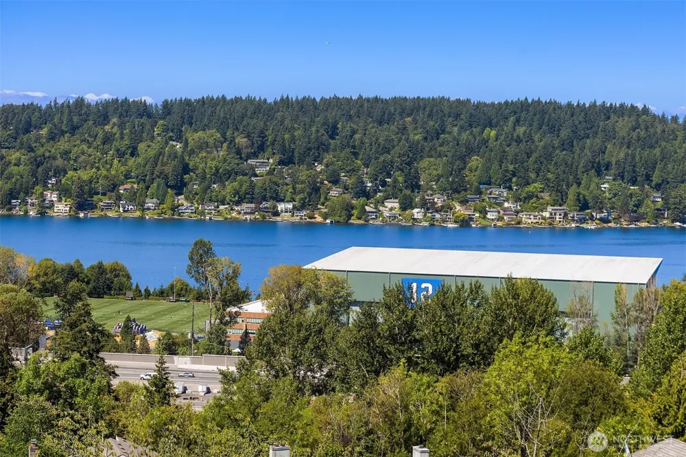 11206 SE 77th Place Newcastle, WA 98056