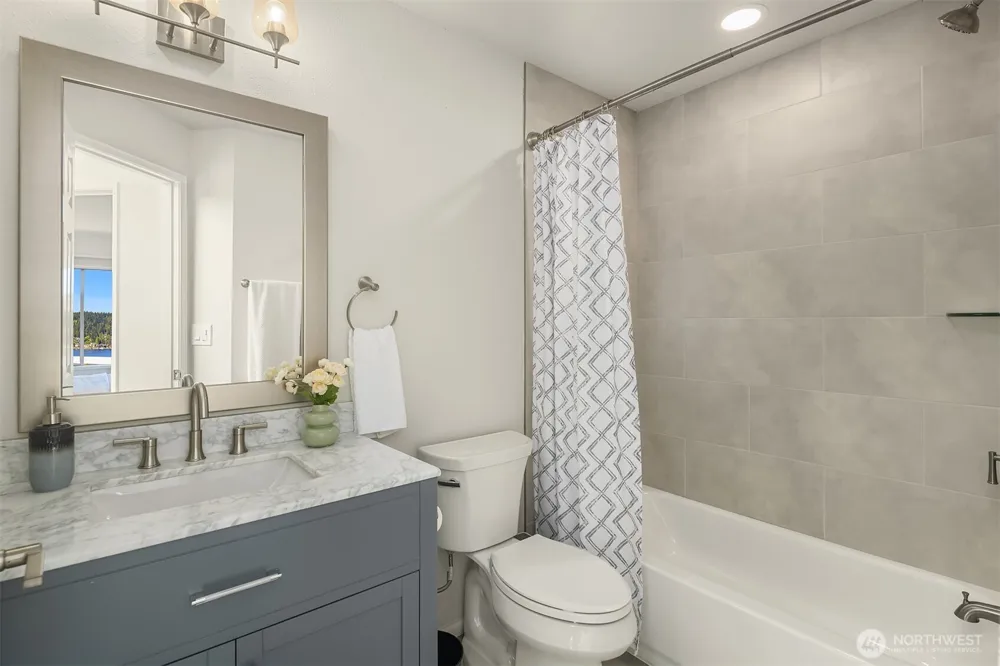 11206 SE 77th Place Newcastle, WA 98056