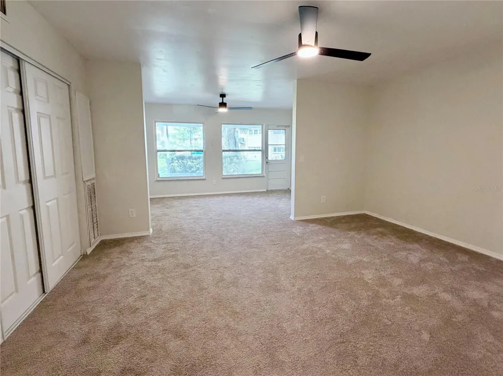 2100 WORLD PARKWAY BOULEVARD #20 Clearwater, FL 33763