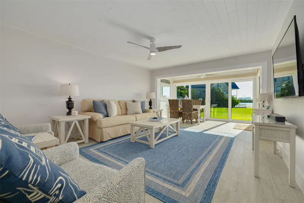 865 S GULFVIEW BOULEVARD #109 Clearwater Beach, FL 33767