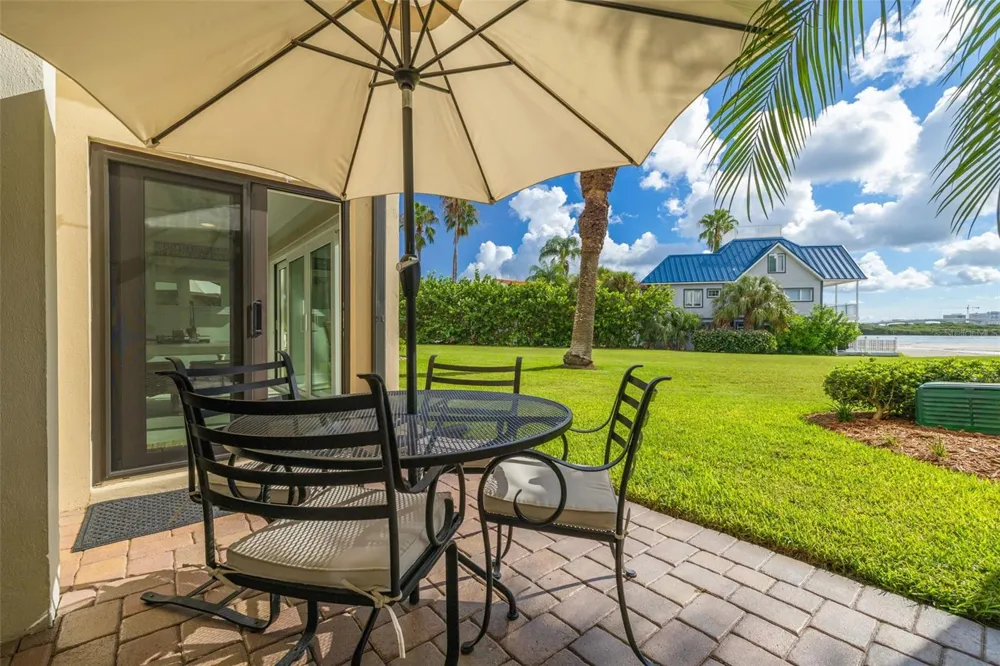 865 S GULFVIEW BOULEVARD #109 Clearwater Beach, FL 33767