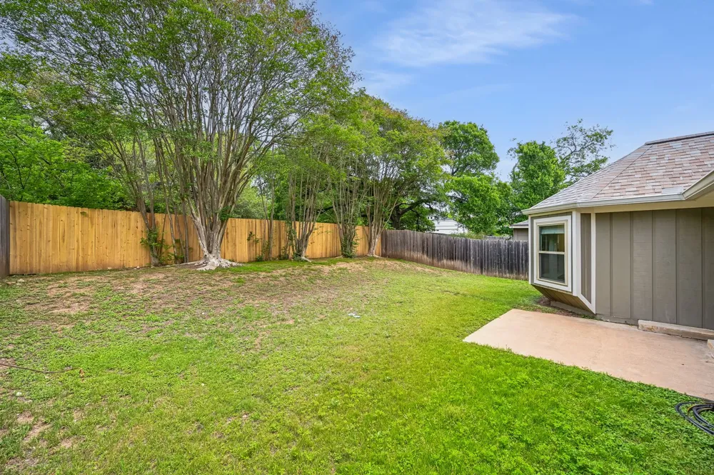 6302 Maury Hollow Austin, TX 78750