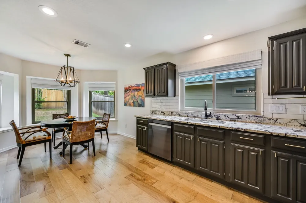 6302 Maury Hollow Austin, TX 78750