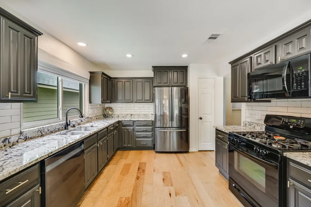 6302 Maury Hollow Austin, TX 78750