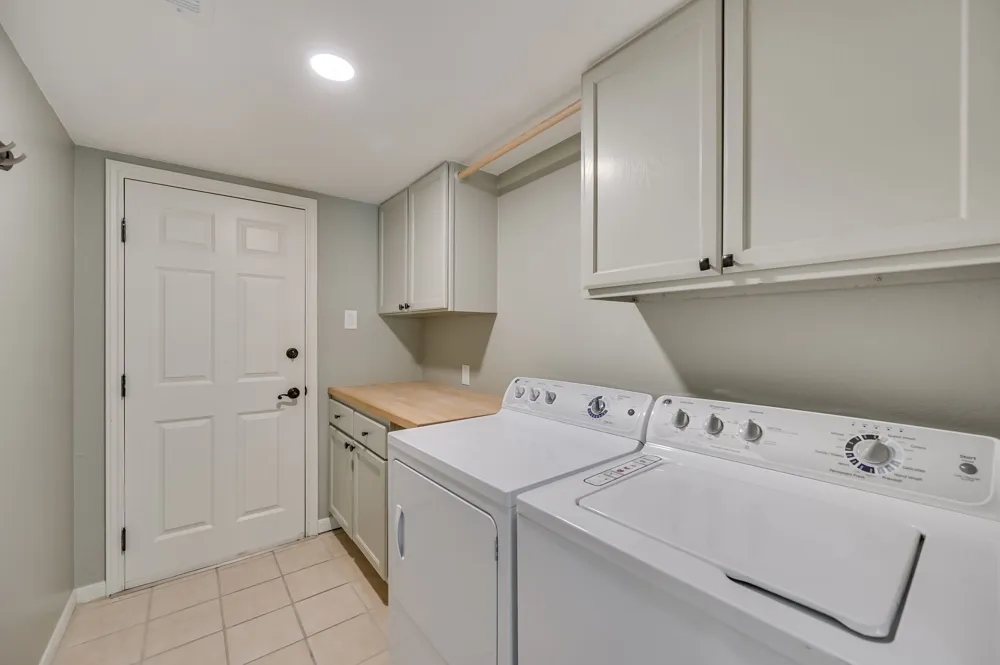 6302 Maury Hollow Austin, TX 78750