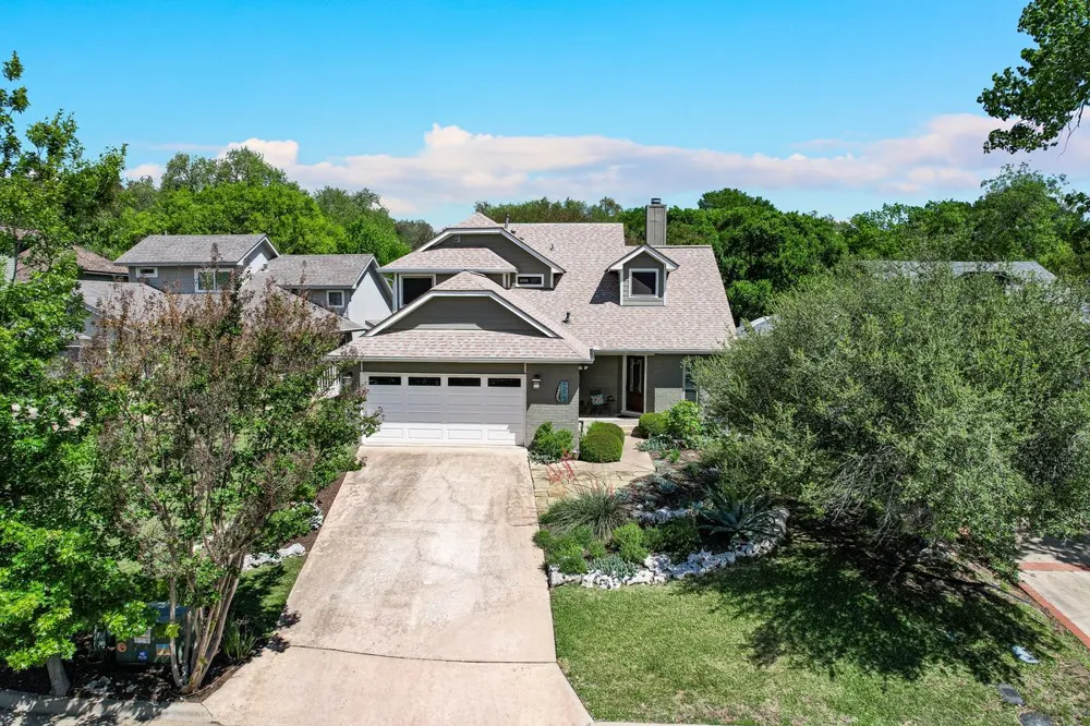 6302 Maury Hollow Austin, TX 78750