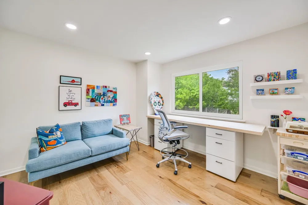 6302 Maury Hollow Austin, TX 78750