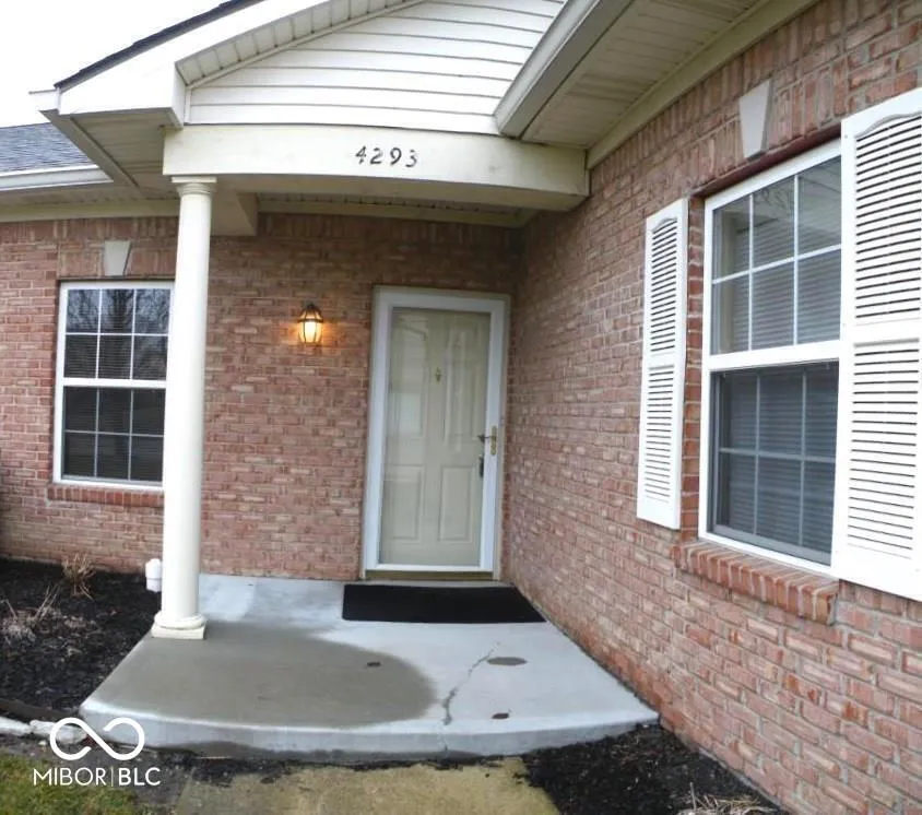 4293 Washington Boulevard Plainfield, IN 46168