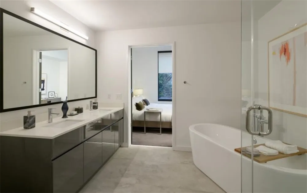 693 Peachtree Street NE #14B Atlanta, GA 30308