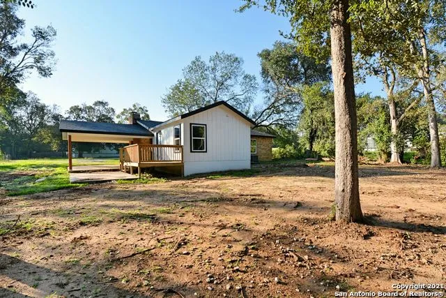 438 Forshage Blvd Seguin, TX 78155