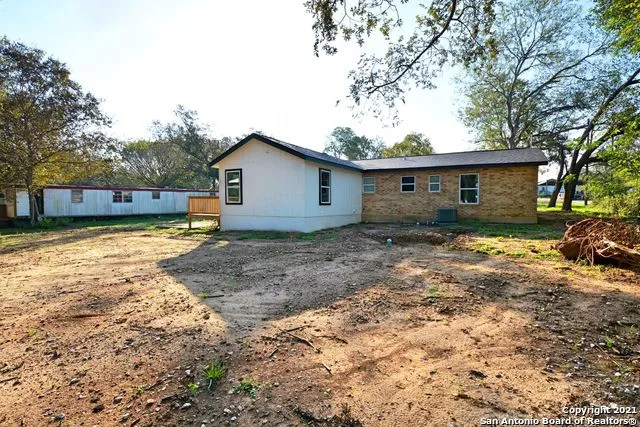 438 Forshage Blvd Seguin, TX 78155