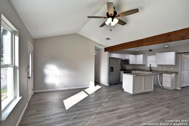 438 Forshage Blvd Seguin, TX 78155