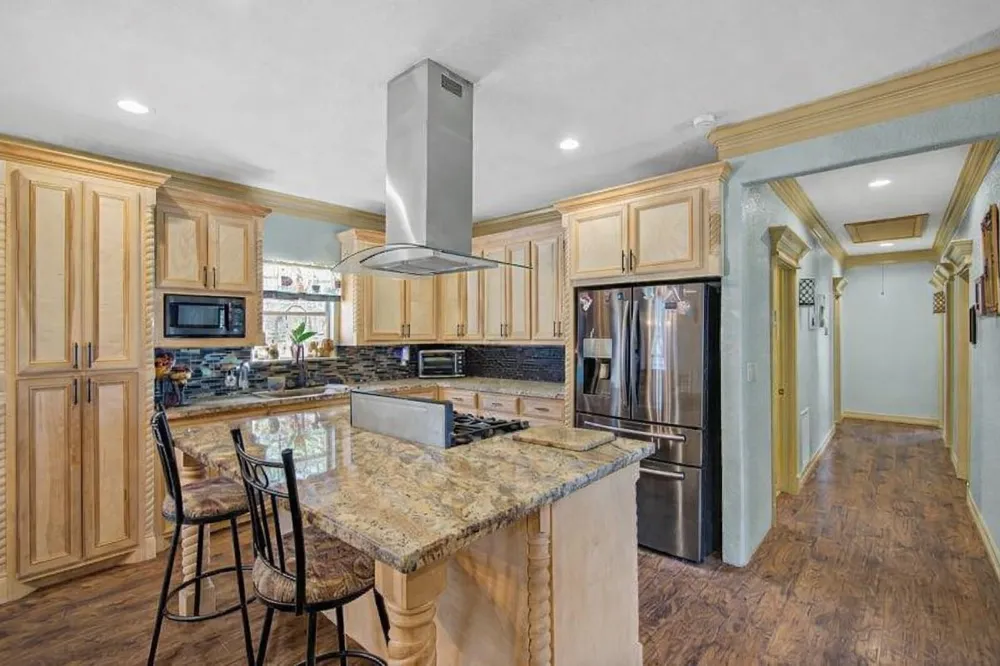 181 County Road 472 Sweeny, TX 77480