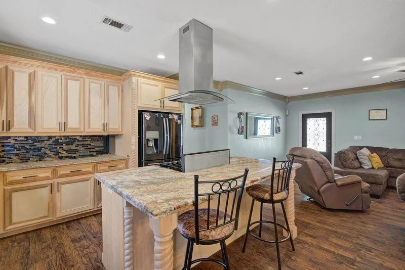 181 County Road 472 Sweeny, TX 77480