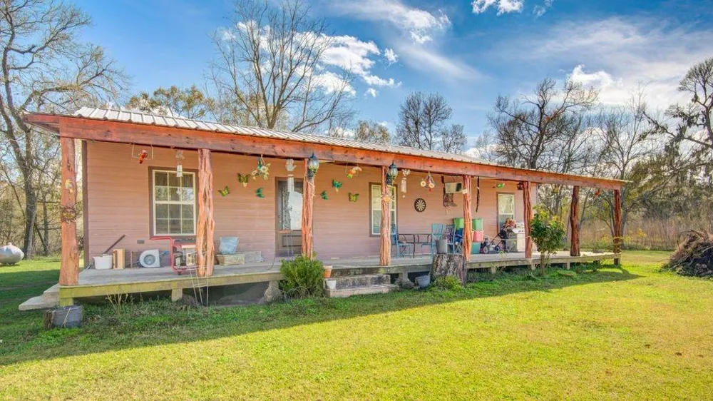 181 County Road 472 Sweeny, TX 77480