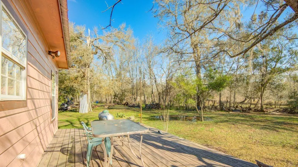 181 County Road 472 Sweeny, TX 77480
