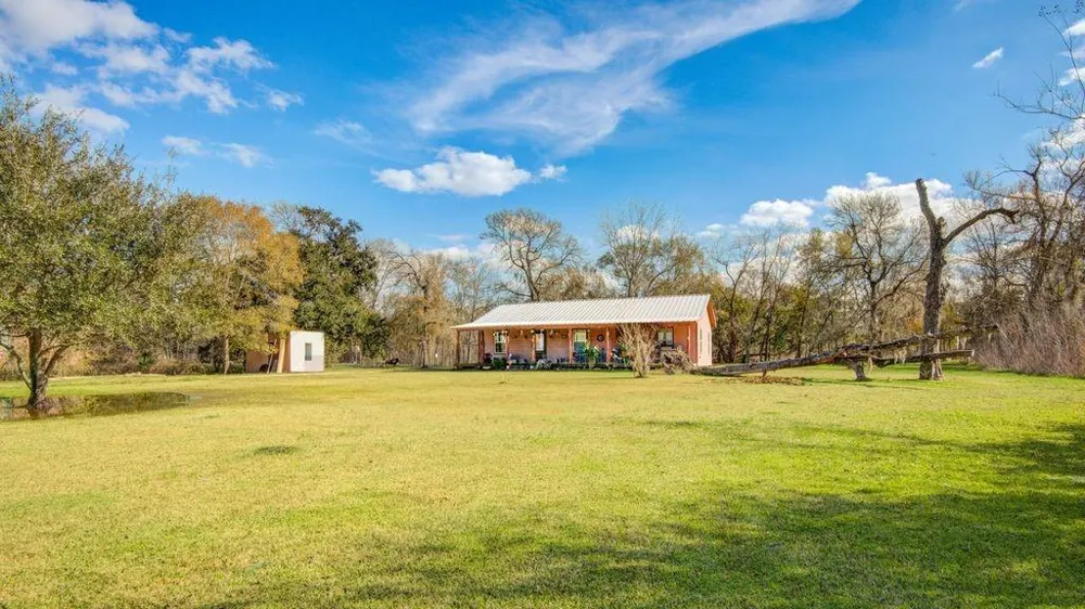 181 County Road 472 Sweeny, TX 77480