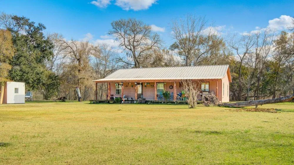 181 County Road 472 Sweeny, TX 77480