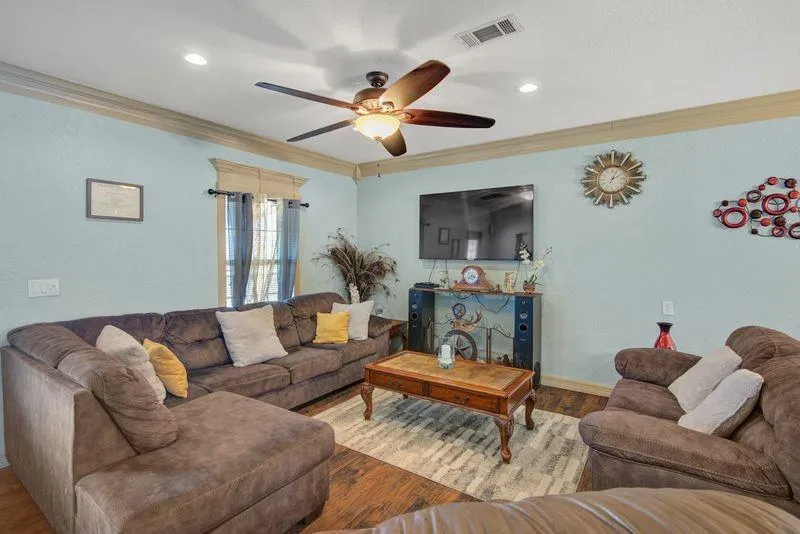 181 County Road 472 Sweeny, TX 77480