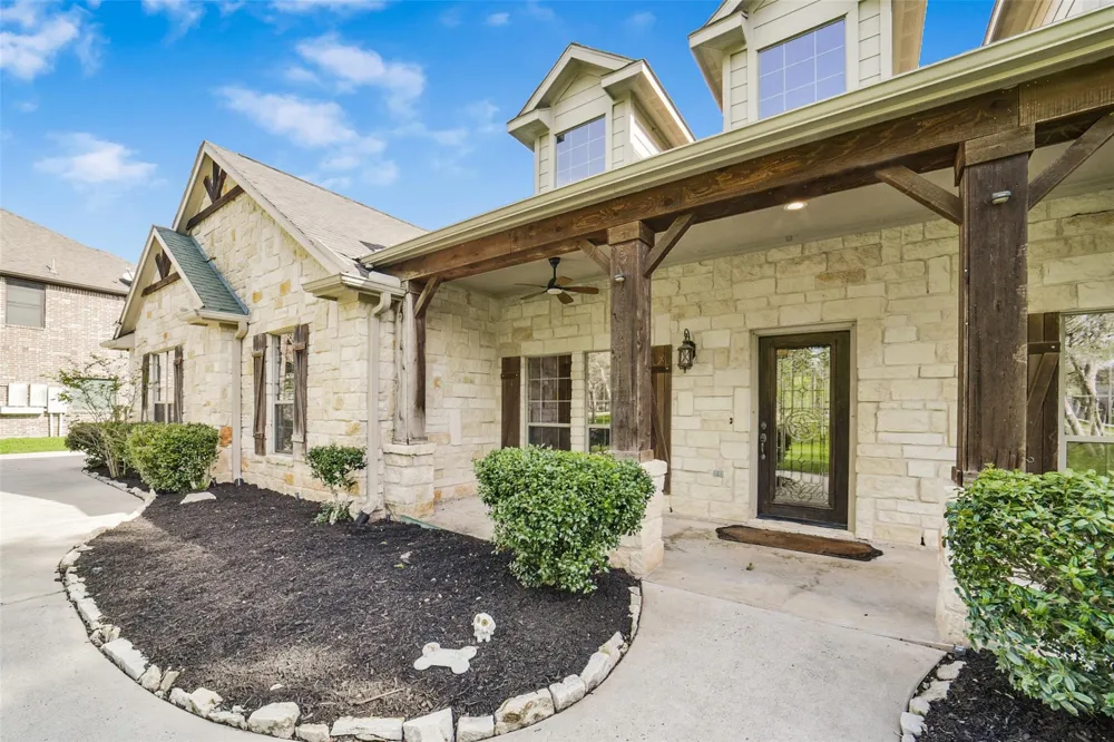 3522 Wellspring Lake Drive Fulshear, TX 77441