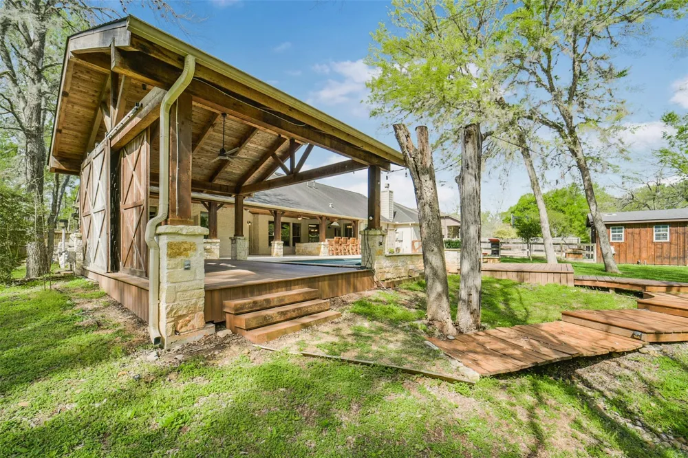 3522 Wellspring Lake Drive Fulshear, TX 77441