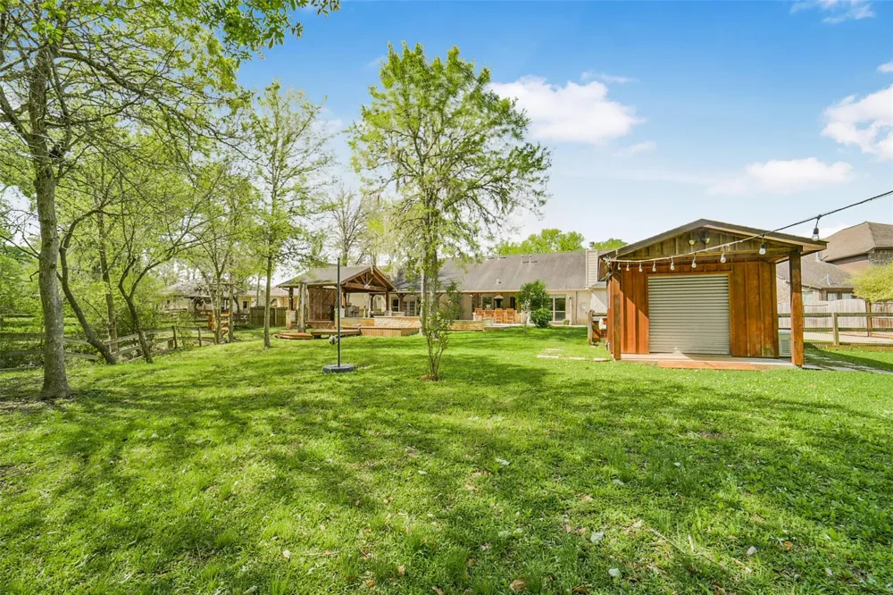 3522 Wellspring Lake Drive Fulshear, TX 77441