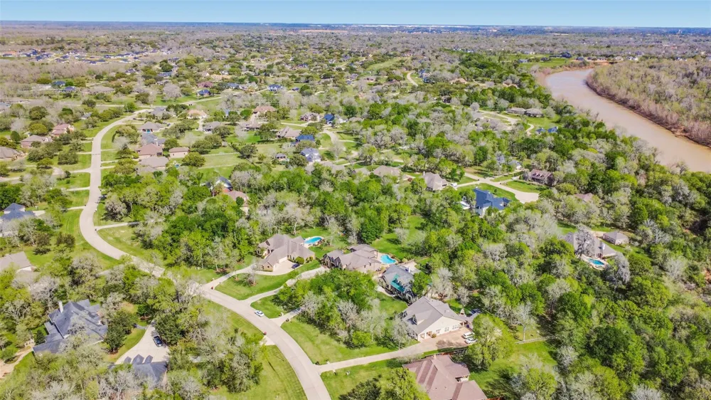 3522 Wellspring Lake Drive Fulshear, TX 77441