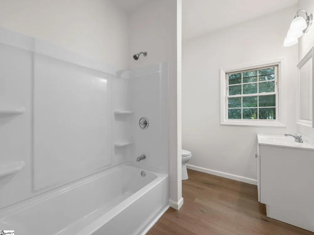 7729 Bradley Street Spartanburg, SC 29303