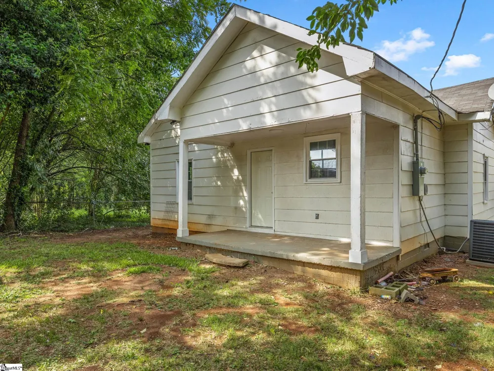 7729 Bradley Street Spartanburg, SC 29303