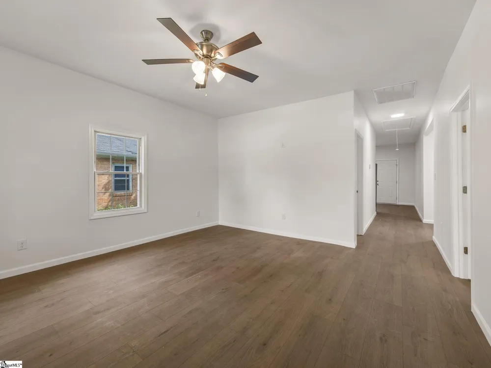 7729 Bradley Street Spartanburg, SC 29303