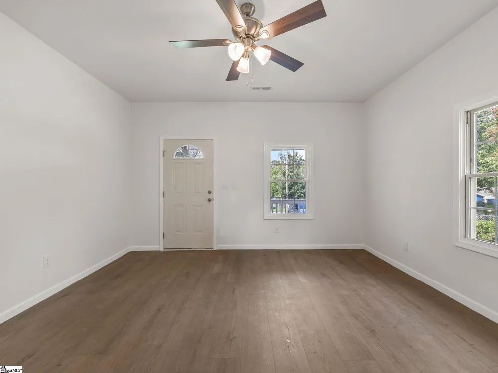7729 Bradley Street Spartanburg, SC 29303