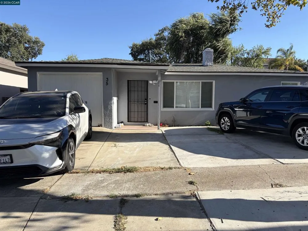 35 Lois Ave Pittsburg, CA 94565