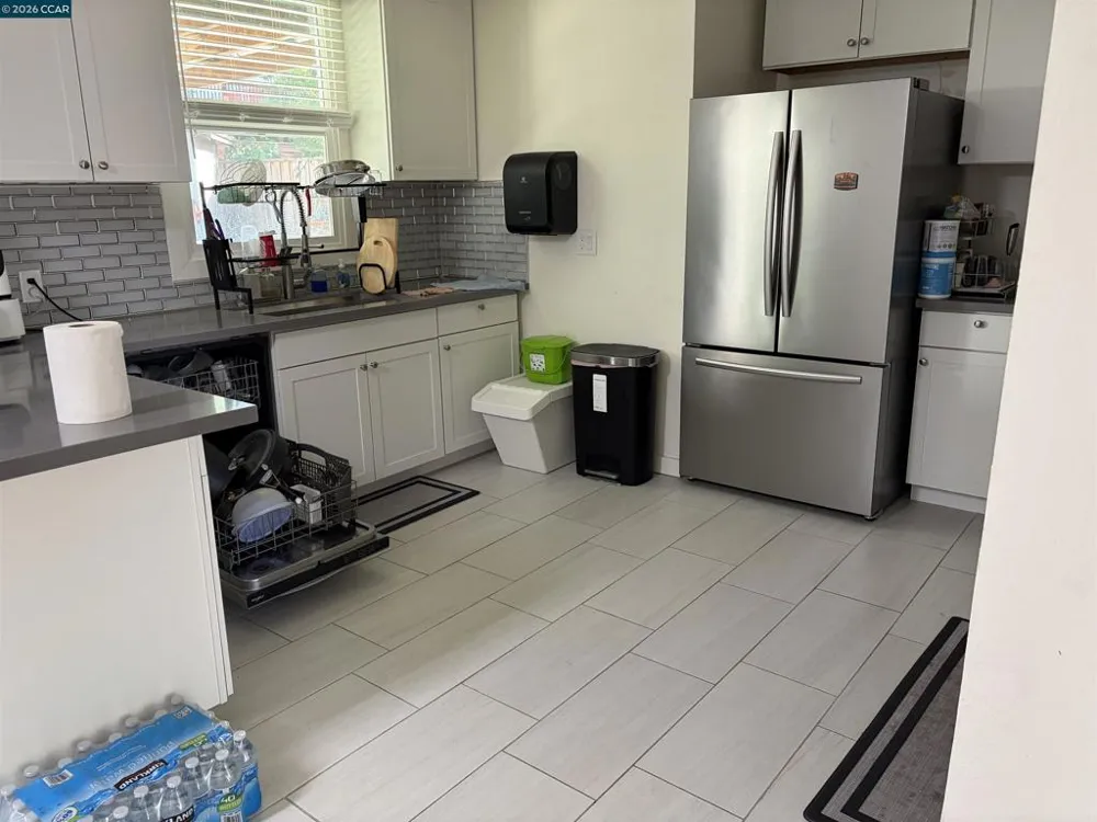 35 Lois Ave Pittsburg, CA 94565