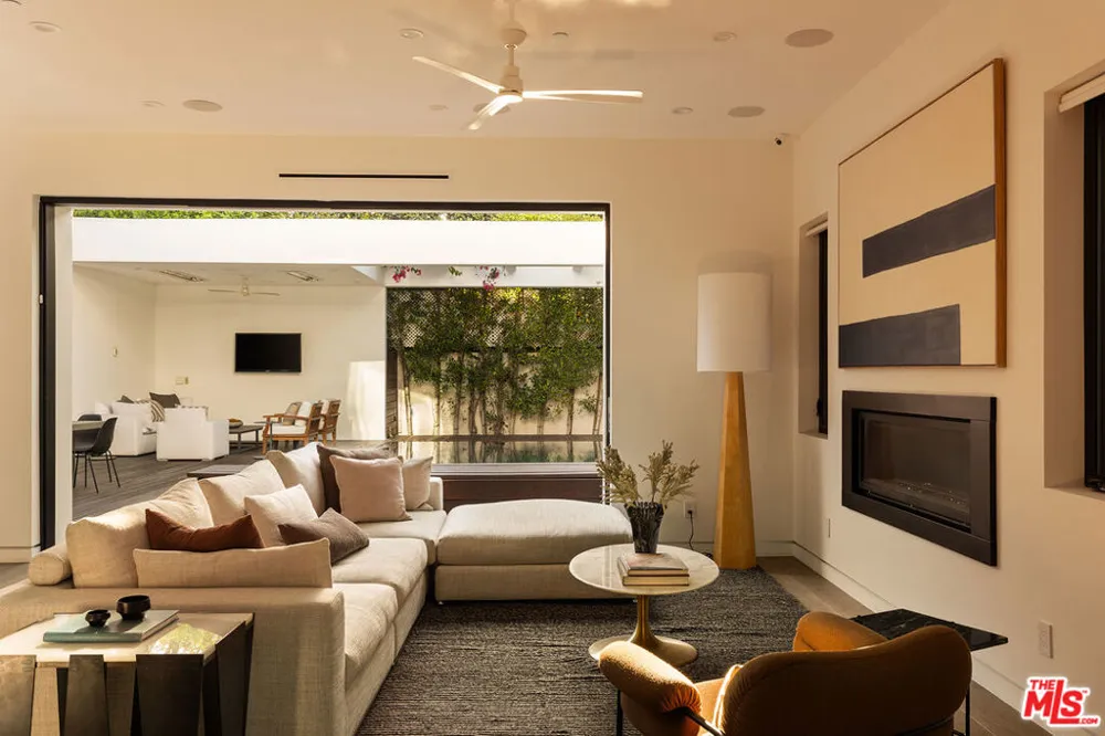 1609 Stanley Avenue Los Angeles, CA 90046