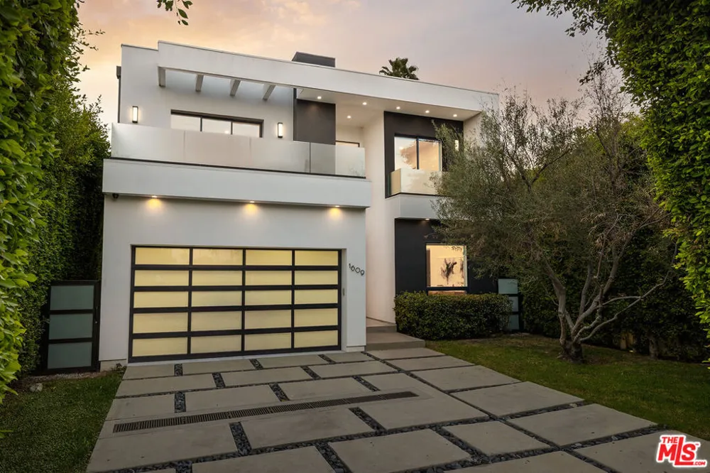 1609 Stanley Avenue Los Angeles, CA 90046