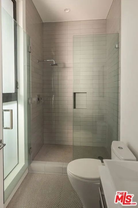 1609 Stanley Avenue Los Angeles, CA 90046